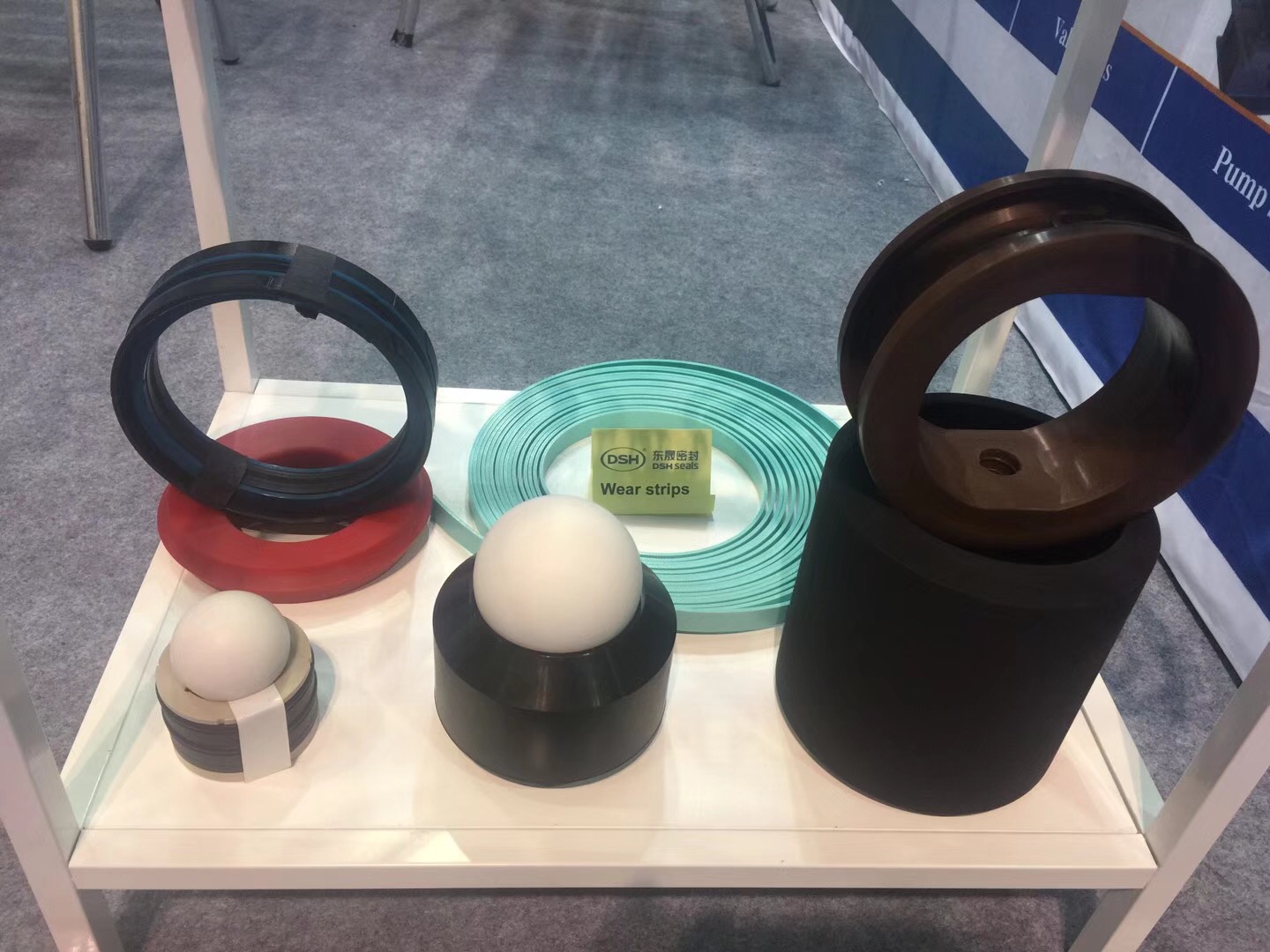 2018年第49届OTC石油展现场——第一娱乐的产品